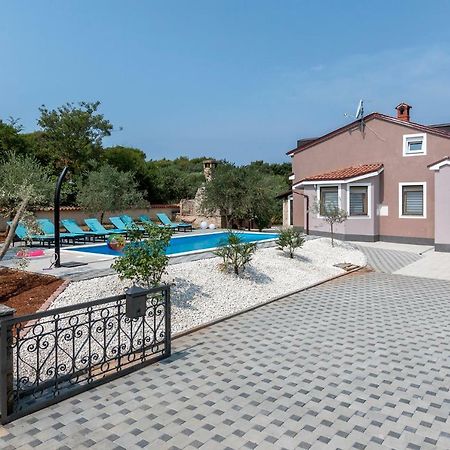 Villa Sunshine Pula Eksteriør billede