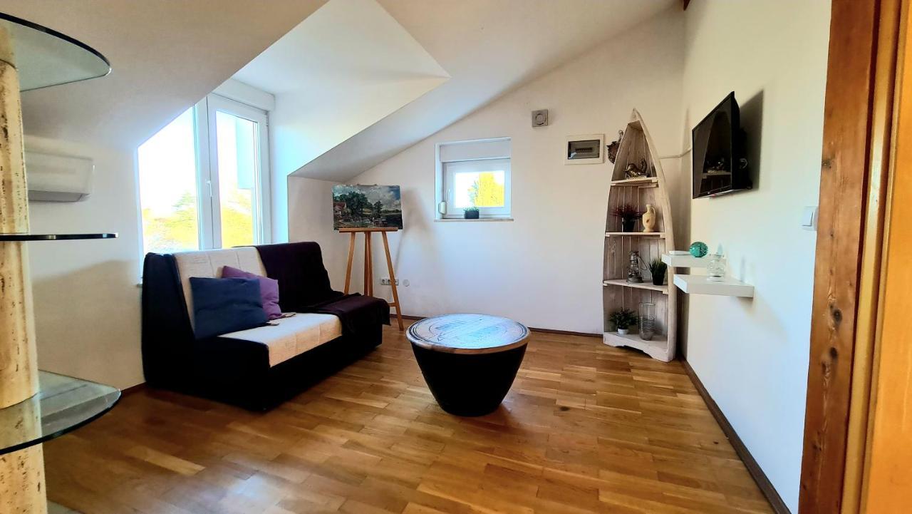 Villa Sunshine Pula Eksteriør billede