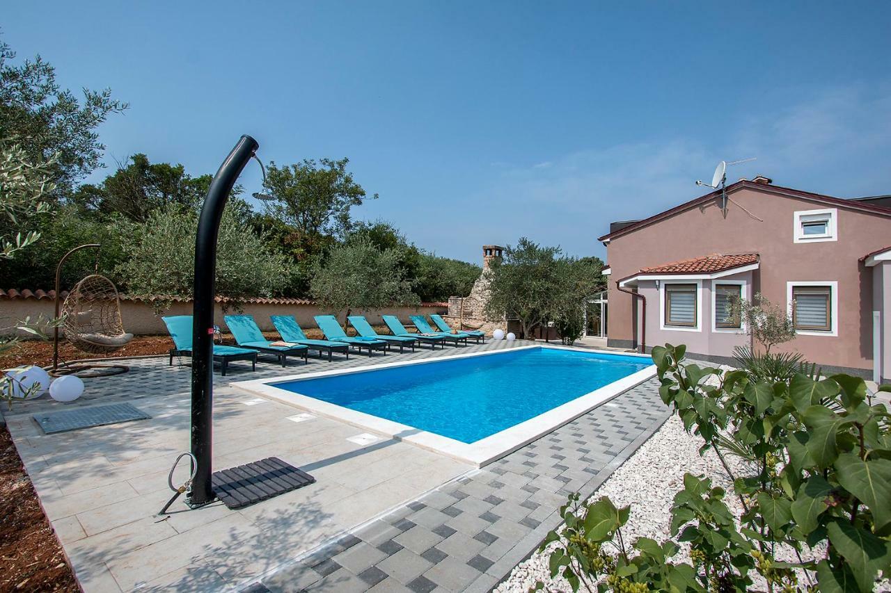 Villa Sunshine Pula Eksteriør billede